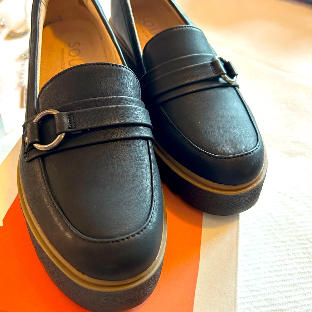 Naturalizer loafers